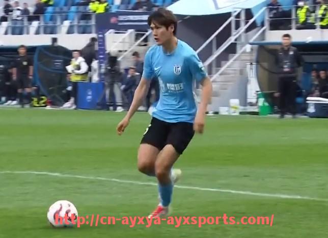 爱游戏体育-拍照文案灵感:适用于德甲球队合照的创意短句