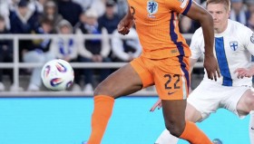 爱游戏体育-格里芬在火箭队的照片集锦及赛场风采