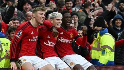 爱游戏体育-火箭队与活塞队比赛的现场直播信息